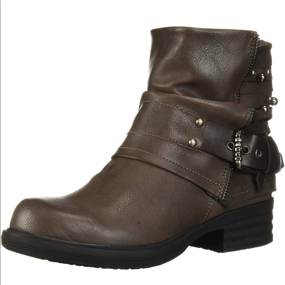 Woman’s Fashion Low Cut Moto Boot By Fergie